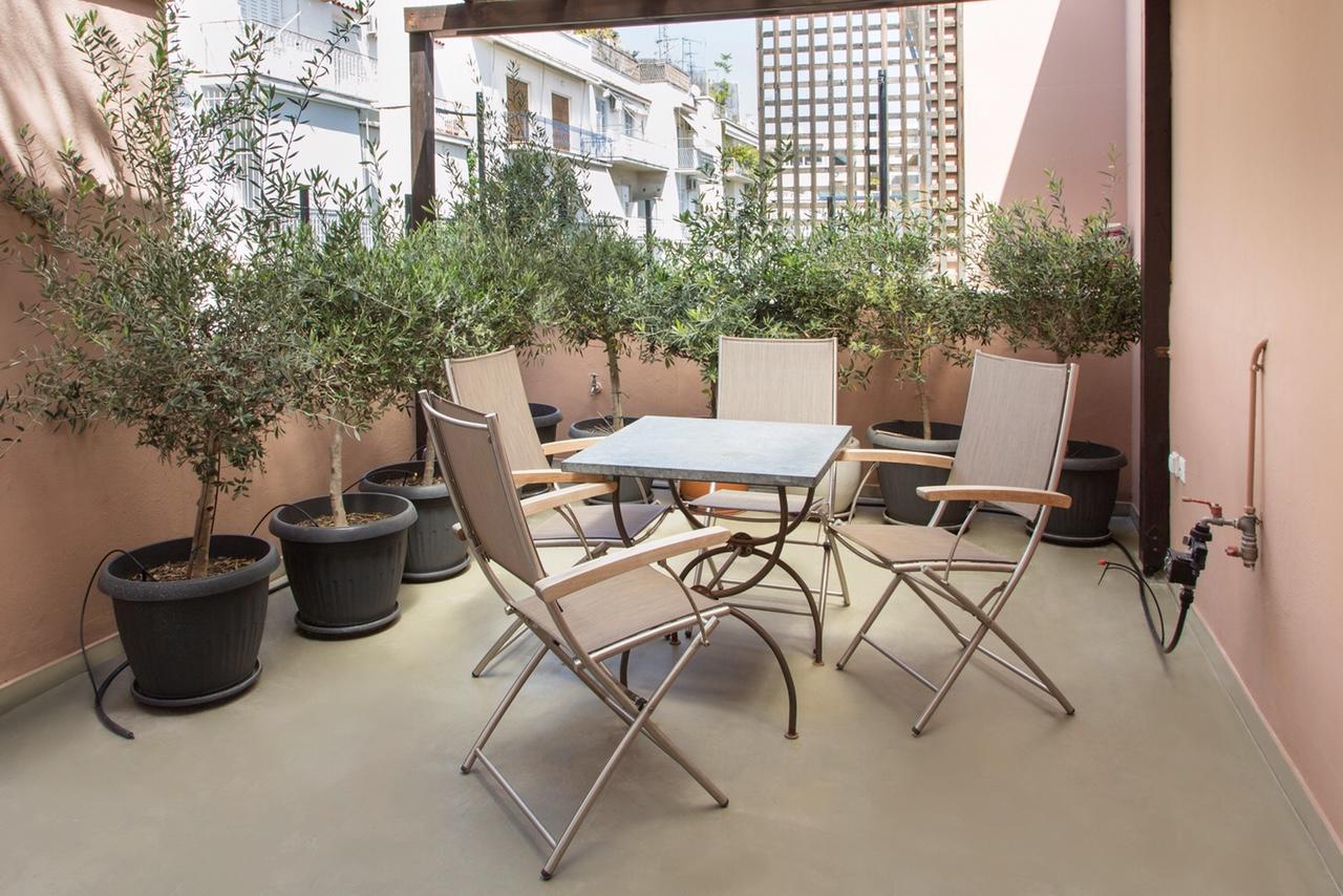 Beautiful Penthouse In Athens With Outside Jacuzzi Appartement Buitenkant foto